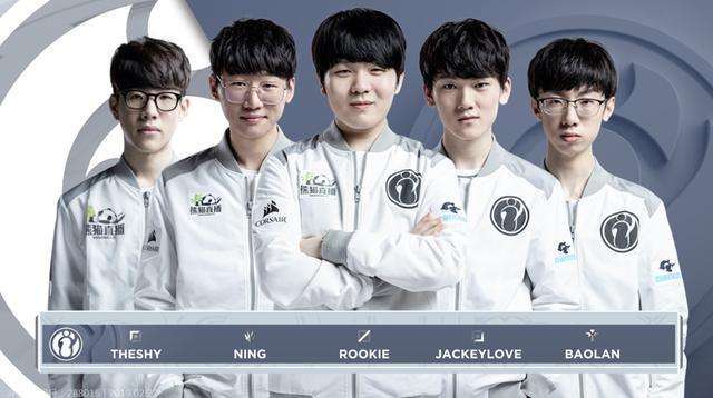 这两名锋线 这两名锋线