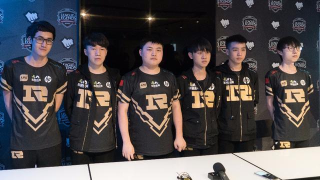 正一步步走 正一步步走